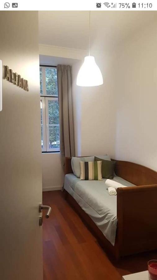 Ly's House In Pensión Lisboa